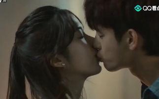 吻戏大全视频,浪漫瞬间，情感火花瞬间点燃